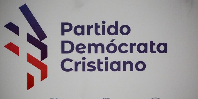Militantes DC presionan a la directiva y exigen rechazo total a Ley Miscelánea del Gobierno