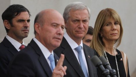 Guerra de lobby por las PMGD tienen a Quiroz y a Rincón contra las cuerdas