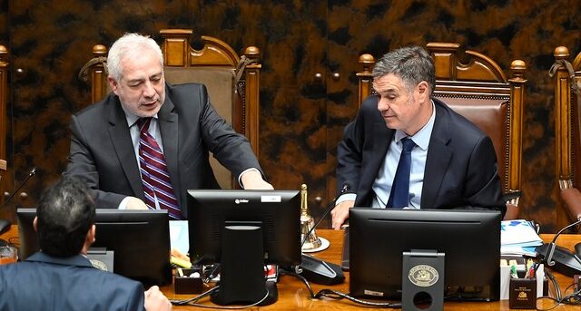 Senado reduce carrera por Secretaría General y deja fuera retorno de Raúl Guzmán