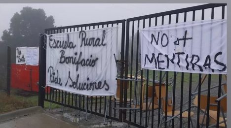 Valdivia: fecas de roedores y 57 niños sin clases