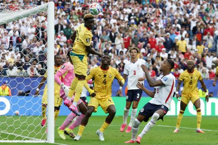 Inglaterra 0-0 Ghana: ingleses no logran transformar su dominio del balón en goles