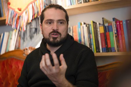 Andrés Montero: como hace siglos, "seguimos contando cuentos para alejar a las fieras”