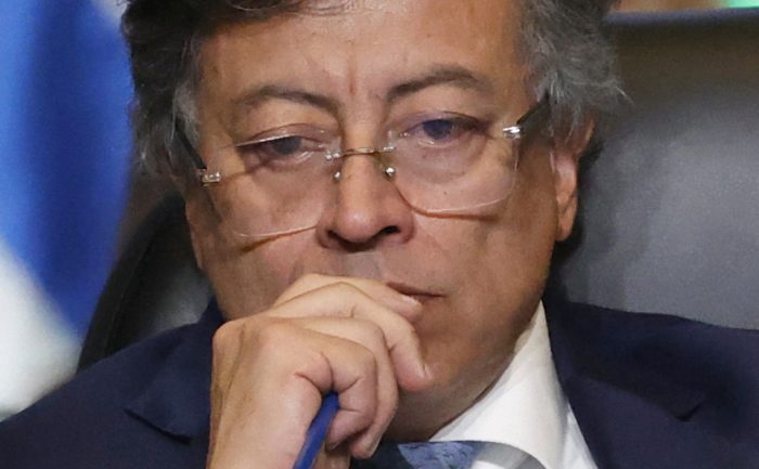 Ministro del Interior aclara que solo el Senado puede suspender al Presidente de Colombia