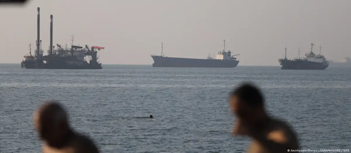 Irán anuncia cierre total del estrecho de Ormuz tras ataques de EEUU