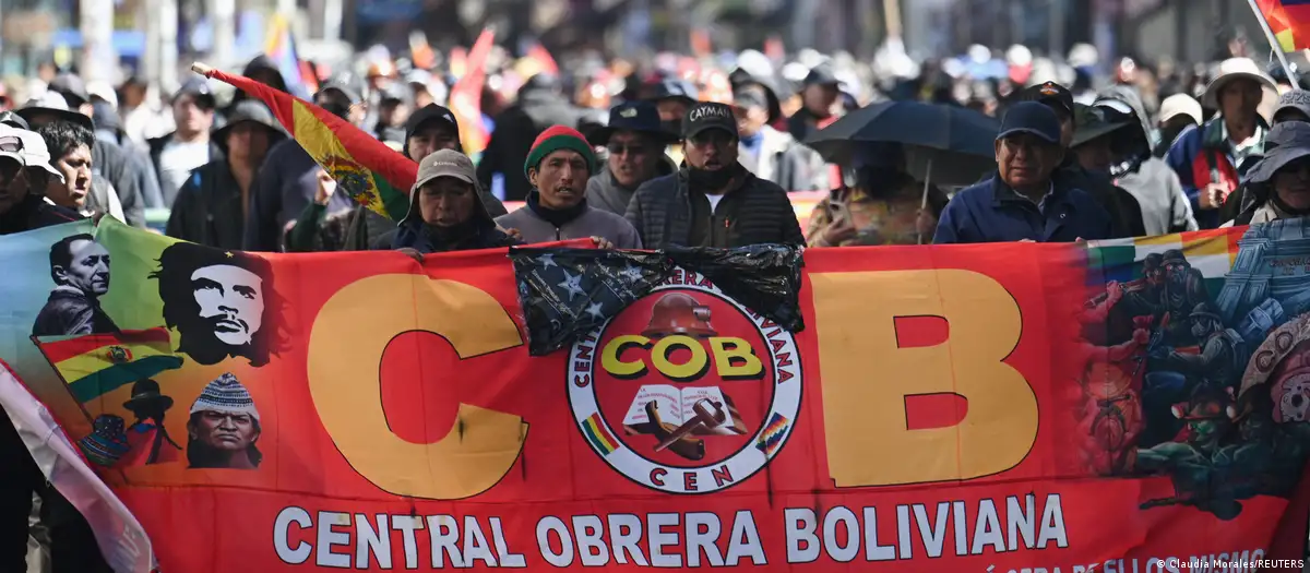 Paz dice que diálogo levanta algunos bloqueos en Bolivia