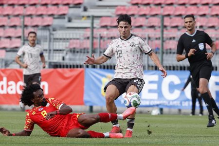 Chile derrota al mundialista Congo en amistoso con poco fútbol y que sólo tuvo tres golazos