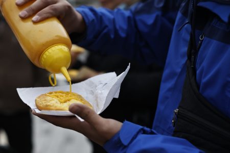 Carritos de comida y loterías no autorizadas: los actos que podrían terminar en Registro de Vándalos