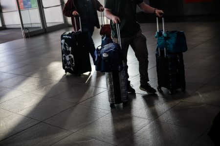 Falsa amenaza de bomba en vuelo Calama-Santiago moviliza al GOPE y termina con pasajero detenido