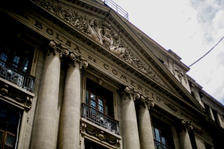 Bolsa chilena supera los 11 mil puntos y celebra acuerdo entre EEUU e Irán