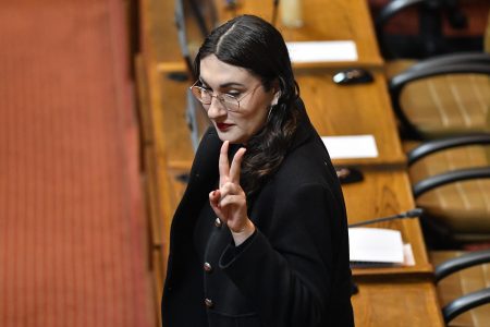 Diputada Schneider(FA) acusa indefinición de Chile Vamos frente a Republicanos