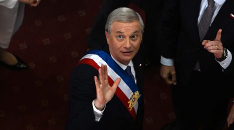 Principal apuesta económica del Gobierno no convence: 41% rechaza recorte del gasto público