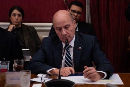 Informe de Hacienda sobre Ley Miscelánea proyecta peor escenario fiscal a partir de 2027
