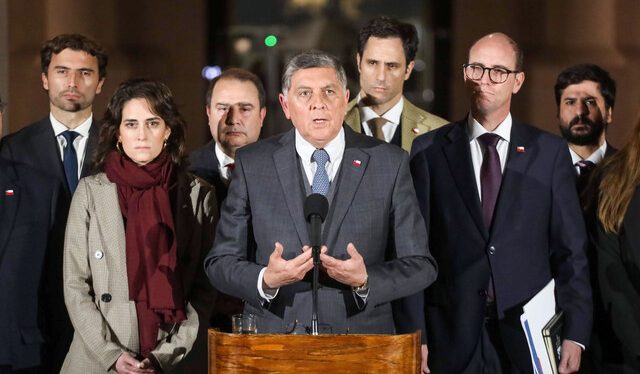 Gobierno activa plan y entrega a ministra Wulf la gran tarea de encontrar a los niños haitianos