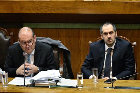 Acusación constitucional contra Grau: defensa invoca cuestión previa para que no se discuta el fondo