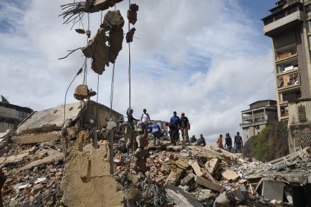 Venezuela eleva número de muertos por terremotos y búsqueda de sobrevivientes entra en etapa crítica