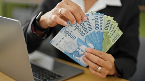 Bonos para mujeres: el dinero que podrías recibir la segunda mitad del año