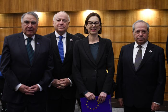Embajadora de la Unión Europea destaca a Chile como socio estratégico ante la incertidumbre global