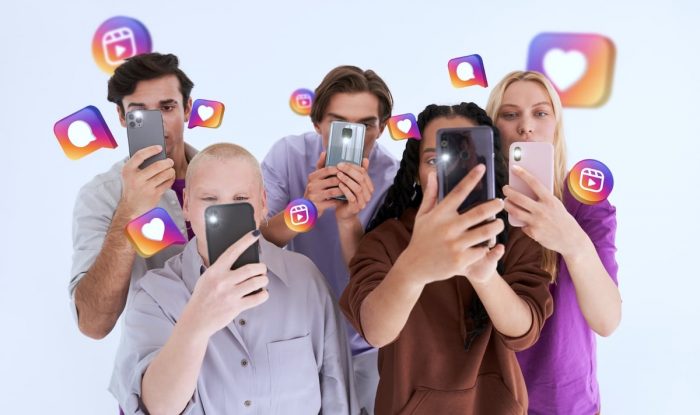 Día Mundial de las Redes Sociales: 35% de los chilenos ha participado en desafíos virales