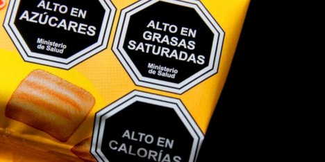 A diez años de la Ley de Etiquetado y Publicidad de Alimentos: una lección sobre entornos saludables