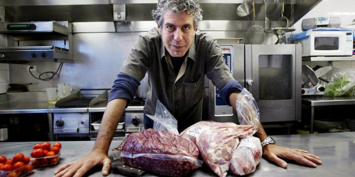 Los platos que definieron a Anthony Bourdain, el chef que encontró historias detrás de cada comida