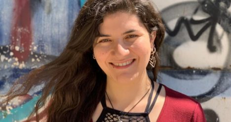 Llega libro de joven autora chilena ganador del Premio Internacional de Poesía Miguel Hernández