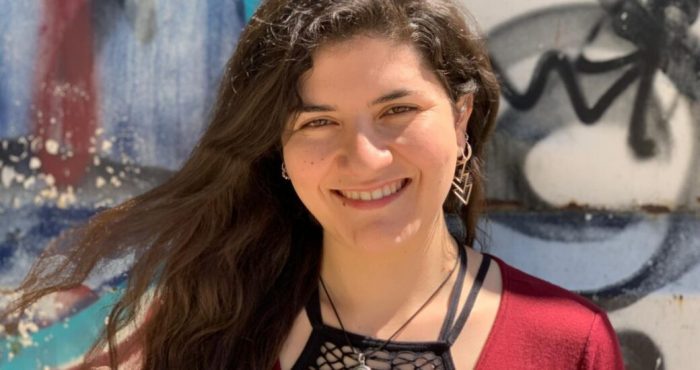 Llega libro de joven autora chilena ganador del Premio Internacional de Poesía Miguel Hernández