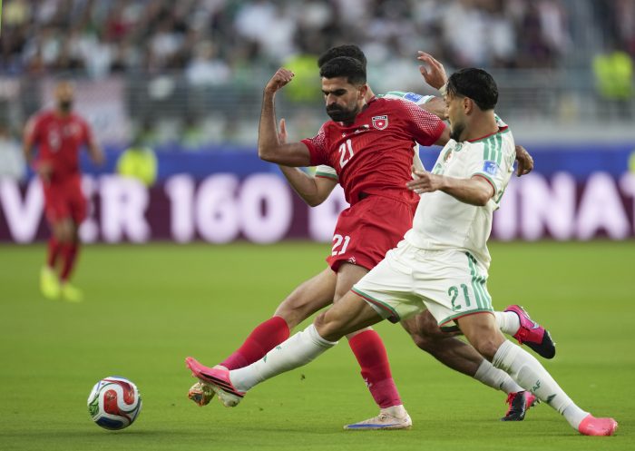 Mundial: Argelia lo da vuelta y derrota por 2 goles a 1 a Jordania