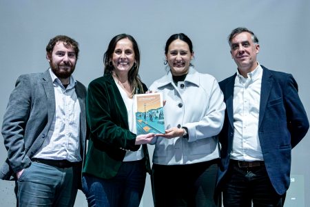 Lanzan libro y documental con la historia de la comuna de Lo Espejo