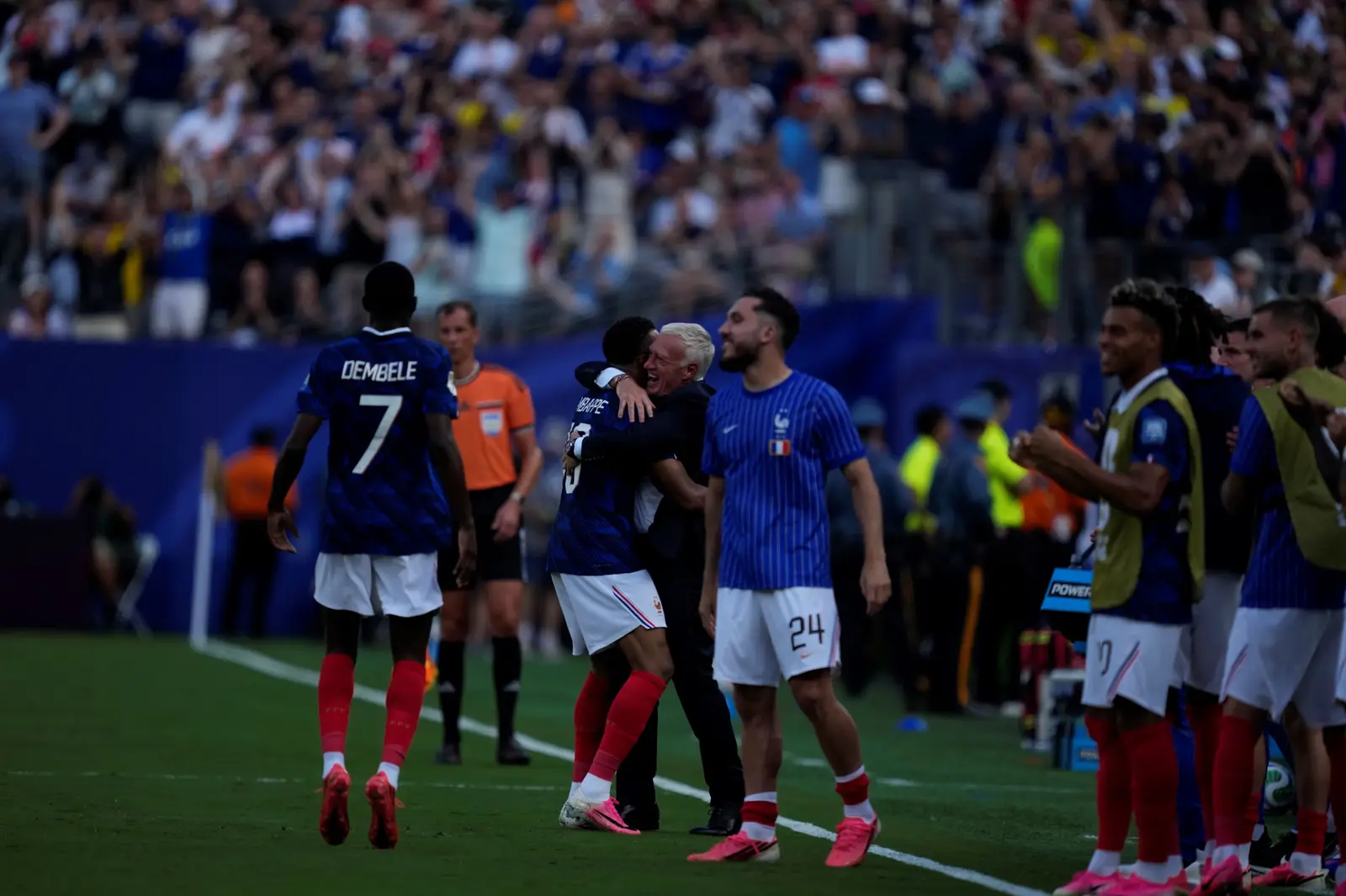 Francia 3-0 Suecia: ofensiva gala arrolla a los suecos y "Les Bleus" llegan a octavos de final