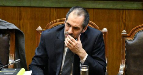 Duro revés para Grau: Diputados aprueban acusación constitucional en estrecha mayoría