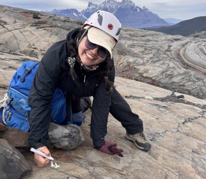 La joven unioina que estudia fósiles de reptiles marinos en Magallanes