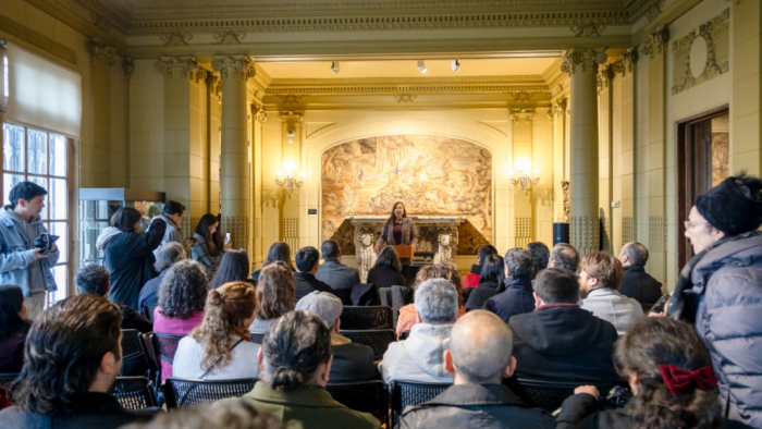 Valparaíso convoca a artistas chilenos o residentes a participar de la Bienal de Artes 2026-2027