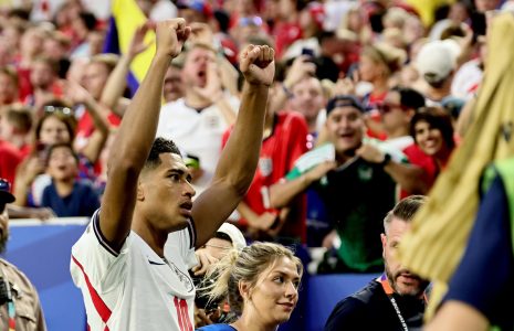 Inglaterra se mete en semifinales con un doblete de Bellingham