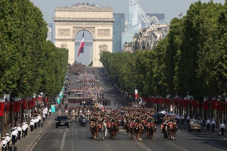 El último 14 de julio con Macron conmemora a Ucrania y el "despertar estratégico" europeo