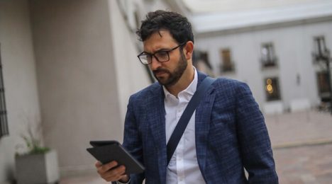 Miguel Crispi contraataca tras cierre de arista Convenios: acusa “operación política” republicana