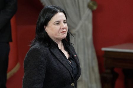 ¿Fin a la tregua de acusaciones constitucionales? Oposición se reactiva tras informe contra Steinert