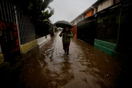 Temporal golpea al país: deja cuatro fallecidos, casi 100 damnificados y 476 mil hogares sin luz