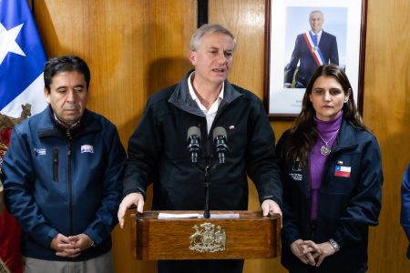 El "Gobierno de emergencia" falló en una emergencia: 43% reprueba manejo de Kast en el temporal