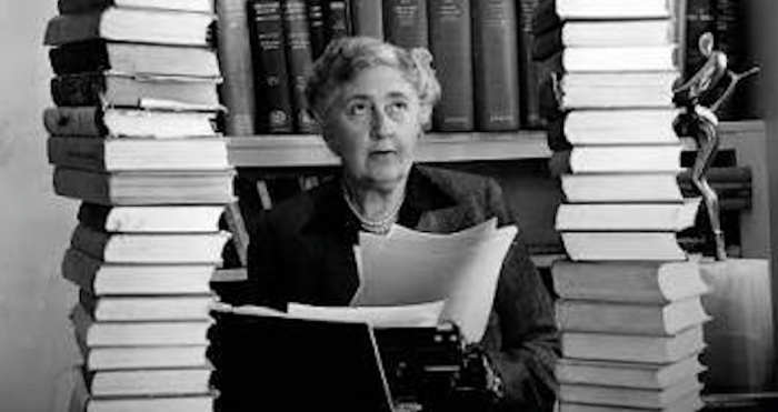 "Autobiografía" de Agatha Christie: vislumbrando una sombra de eternidad