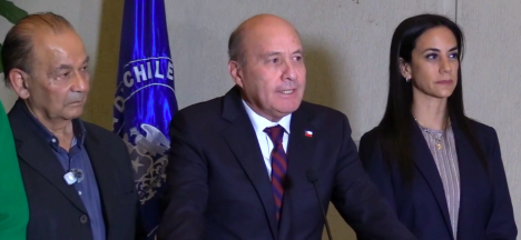 Fractura en la oposición: PPD sella acuerdo con Quiroz y  FA acusa  pacto "peor que el de Pinochet"