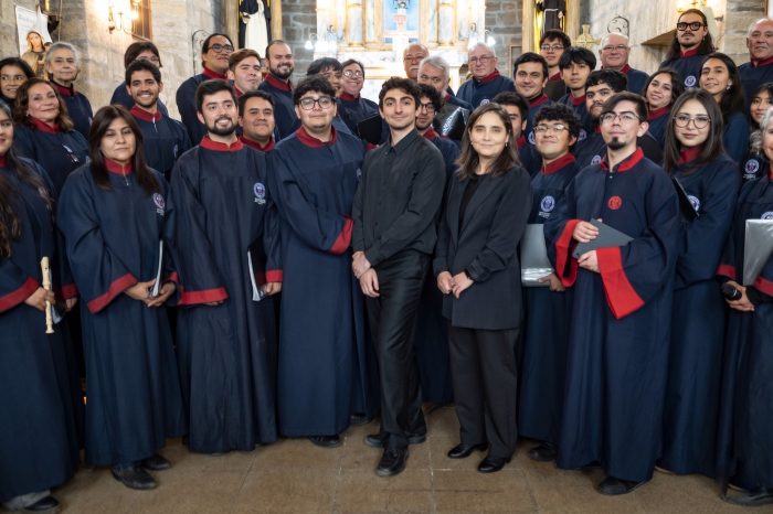 Camerata La Serena y al Coro Sinfónico ULS en La Serena