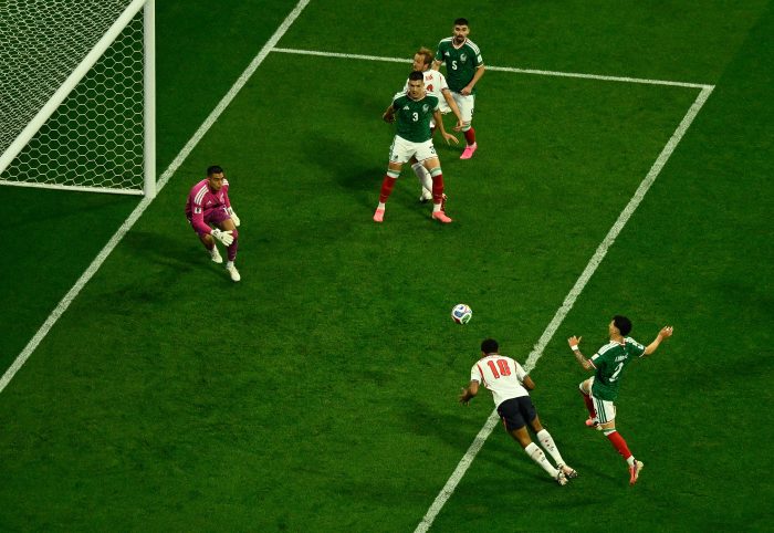 Mundial: con un jugador menos, Inglaterra elimina a México y se enfrentará a Noruega en cuartos