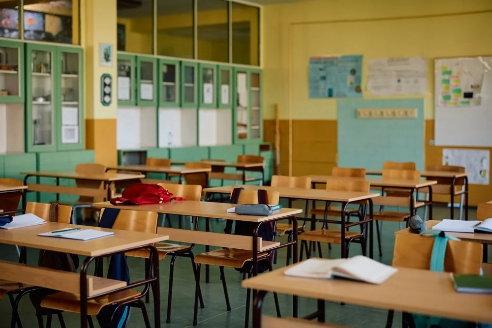 Mineduc suspende clases este miércoles 22 de julio en 19 comunas: revisa si está la tuya