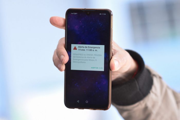 Si te quedas sin señal por el temporal: la función oculta de tu celular que debes activar ya
