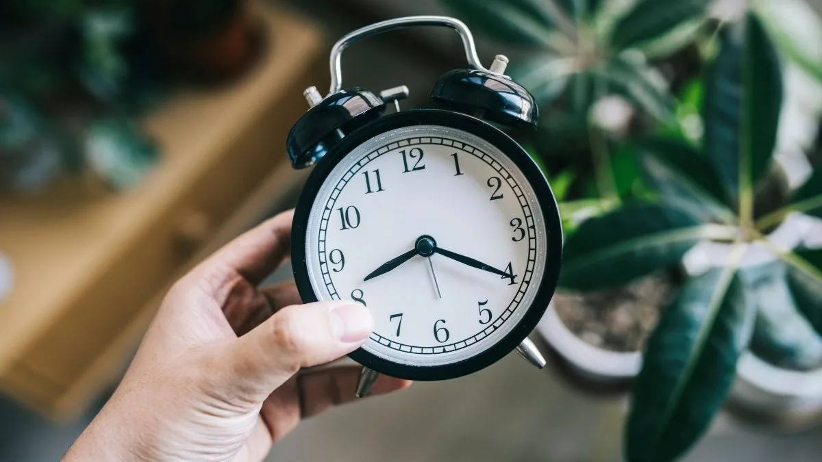 Tardes más largas: la fecha en que cambiará la hora en Chile y la advertencia que debes saber