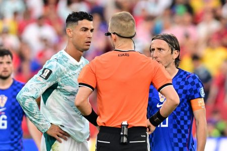 Cristiano rescata a Portugal y despide a Modric del Mundial en un final cargado de polémica