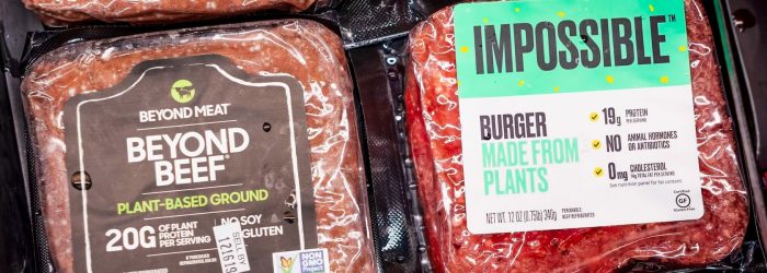 ¿Se le puede llamar a una hamburguesa sin carne ‘hamburguesa’? El debate sobre los productos veganos