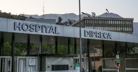 Gobierno confirma investigación por cirugías a esposa del general director de Carabineros