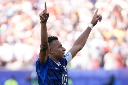 Mbappé y un gol que vale por 3: clasificación, líder goleador y a uno del histórico Messi