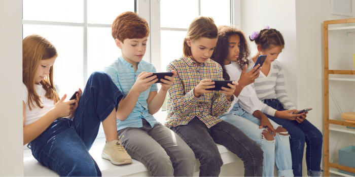 Inteligencia Artificial y niños: el desafío de evitar que las pantallas sustituyan el vínculo humano